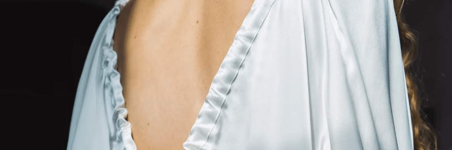 Premium silk fabric background for JIHOO Fashion call-to-action